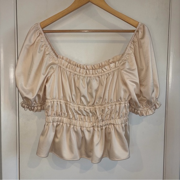 Antonio Melani Angel Sateen Short Sleeve Blouse. Medium. Color: Champagne. - Picture 3 of 6